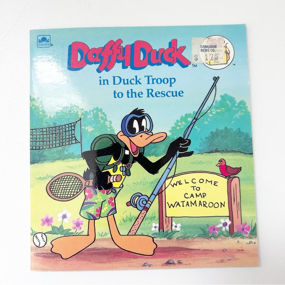 Golden 1990 Warner Bros. Daffy Duck in Duck Troop to the Rescue Vintage Pap